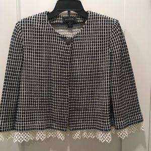St. John black/wht jacket with lace trim